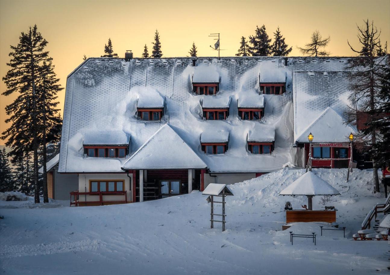 Hotel Krvavec Cerklje na Gorenjskem Luaran gambar