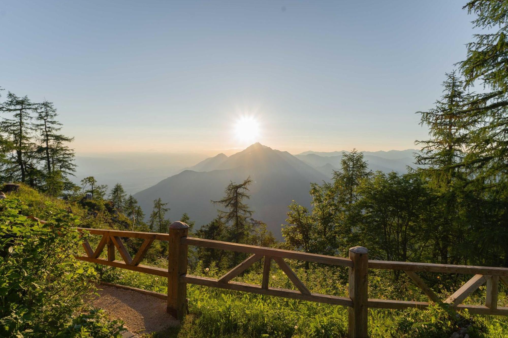 Hotel Krvavec Cerklje na Gorenjskem Luaran gambar